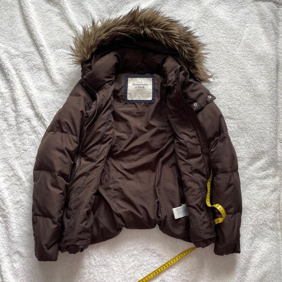 Y2K Abercrombie and Fitch Brown Puffer Jacket with Faux Fur Hood - Picture 2 of 8